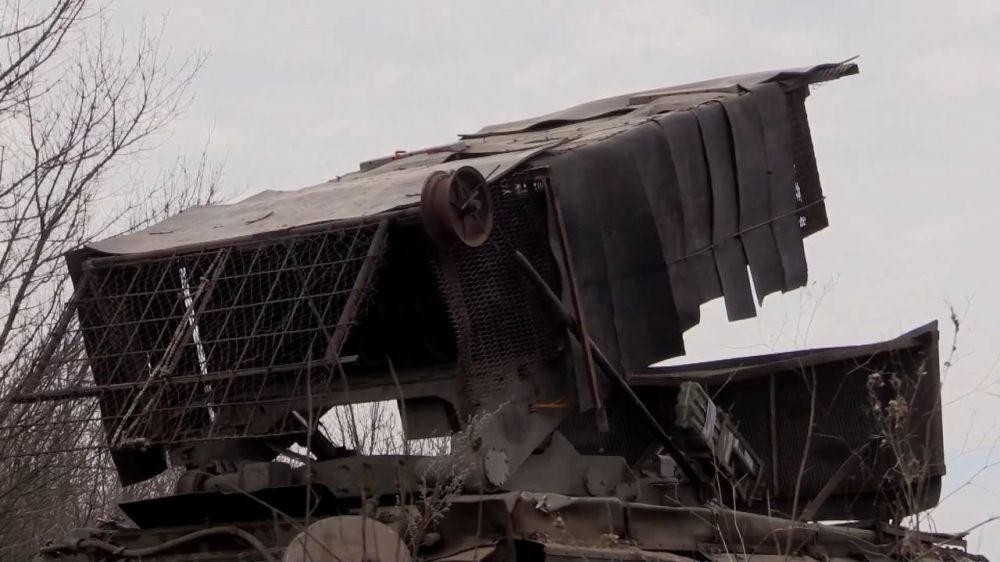 Боевая работа расчёта тяжёлой огнемётной системы ТОС-1А «Солнцепек» на Южно-Донецком направлении Боевая работа расчёта тяжёлой огнемётной системы ТОС-1А «Солнцепек» на Южно-Донецком направлении