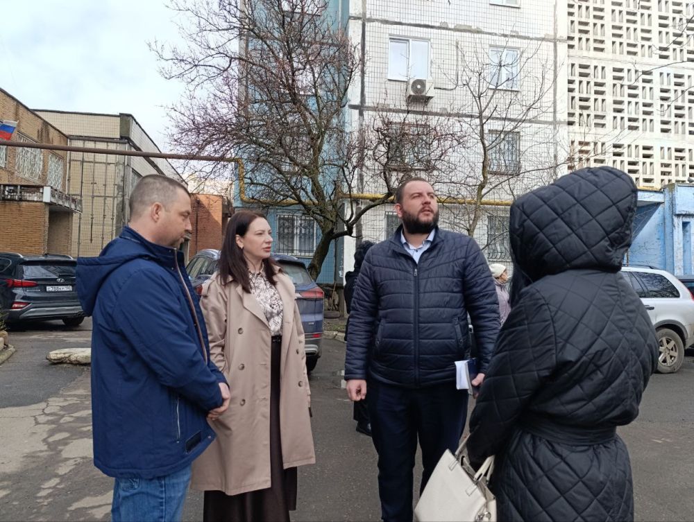 Татьяна Темникова: Продолжаются сходы с жителями Ленинского района города Донецка Татьяна Темникова: Продолжаются сходы с жителями Ленинского района города Донецка