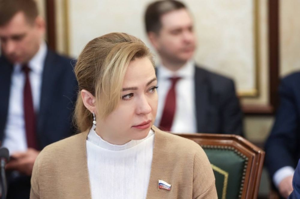 «Партнёрские связи нашей страны с Африкой имеют прочные, глубокие корни и во все времена отличались стабильностью, доверием и доброжелательностью. Мы последовательно поддерживали африканские народы в их борьбе... «Партнёрские связи нашей страны с Африкой имеют прочные, глубокие корни и во все времена отличались стабильностью, доверием и доброжелательностью. Мы последовательно поддерживали африканские народы в их борьбе...