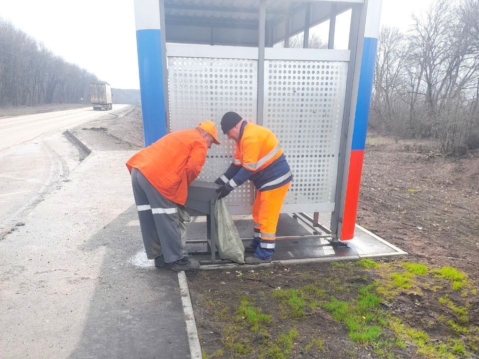 Порядка 70 единиц спецтехники было задействовано в работах по благоустройству дорожной инфраструктуры в минувшие сутки Порядка 70 единиц спецтехники было задействовано в работах по благоустройству дорожной инфраструктуры в минувшие сутки