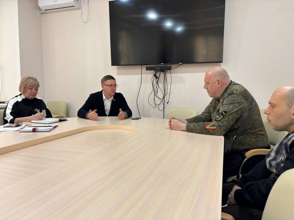 Роман Конев: Во вторник, 01 апреля 2025 года, провёл приём граждан Роман Конев: Во вторник, 01 апреля 2025 года, провёл приём граждан
