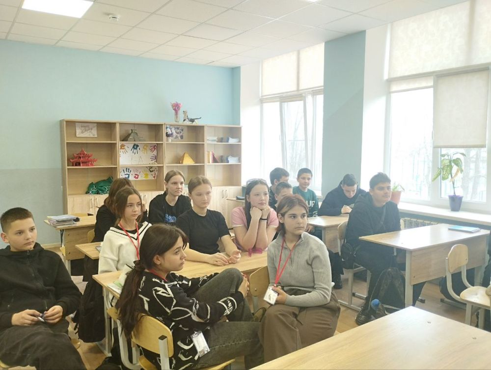 1 апреля в ГБОУ "Володарская школа №2 Володарского м.о." прошла тематическая викторина, посвященная Дню смеха 1 апреля в ГБОУ "Володарская школа №2 Володарского м.о." прошла тематическая викторина, посвященная Дню смеха