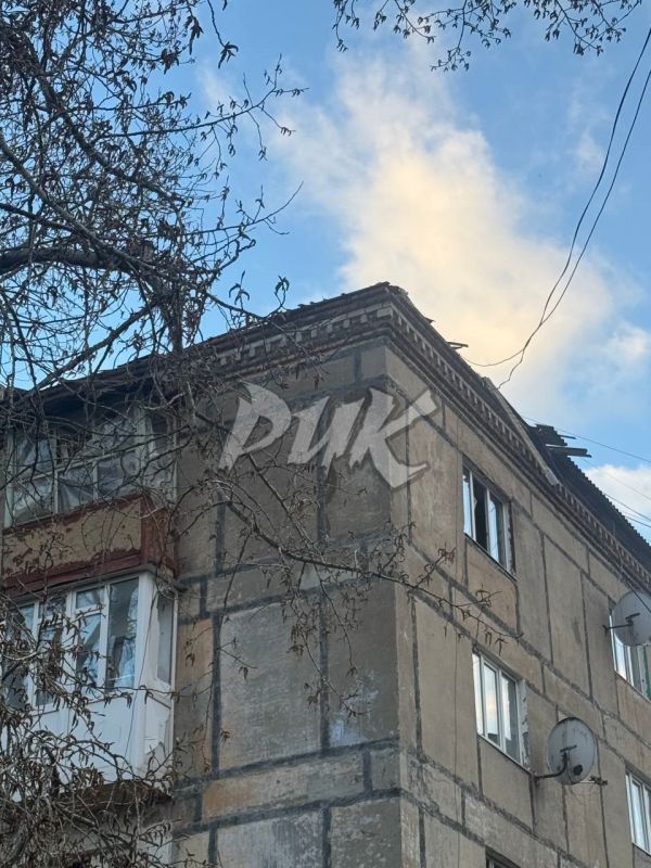 Иван Приходько: Последствия атаки БПЛА ВФУ по многоквартирному дому в поселке шахты им. Н. А. Изотова (Никитовский район Горловки) Иван Приходько: Последствия атаки БПЛА ВФУ по многоквартирному дому в поселке шахты им. Н. А. Изотова (Никитовский район Горловки)