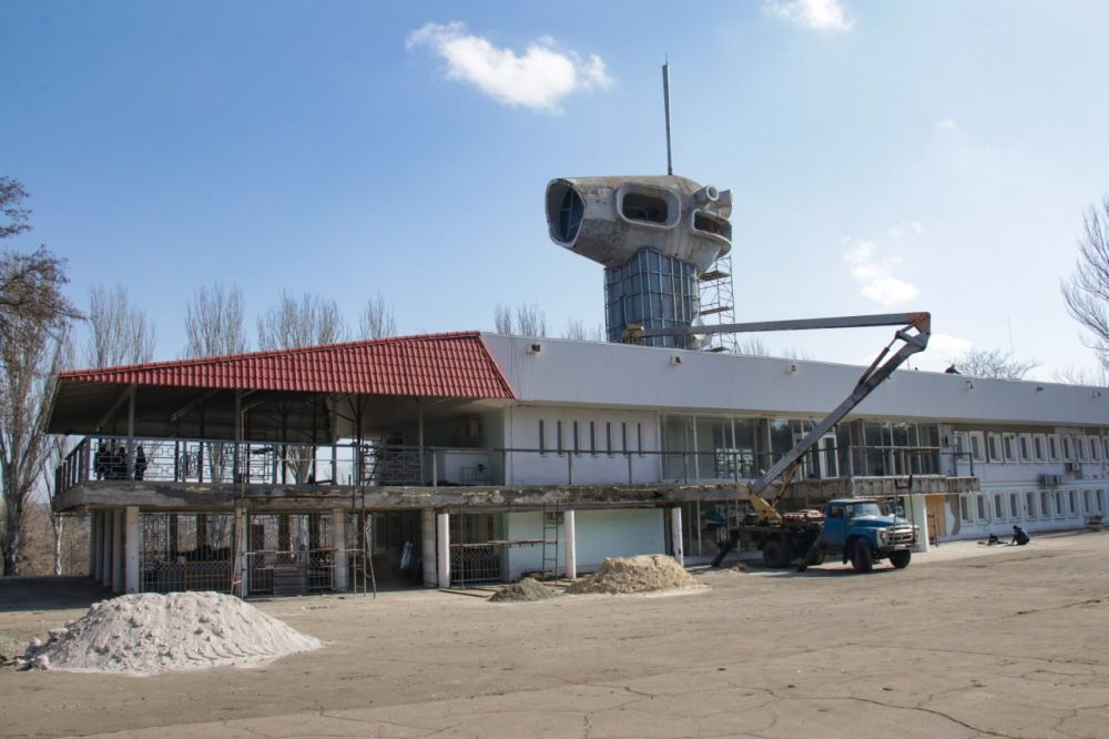Донецкая детская железная дорога им. В.В. Приклонского активно готовится к своему открытию Донецкая детская железная дорога им. В.В. Приклонского активно готовится к своему открытию