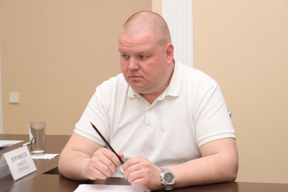Константин Кузьмин: Провел совещание с заместителями Председателя Народного Совета, руководителями фракций в Народном Совете и председателями комитетов Народного Совета Константин Кузьмин: Провел совещание с заместителями Председателя Народного Совета, руководителями фракций в Народном Совете и председателями комитетов Народного Совета