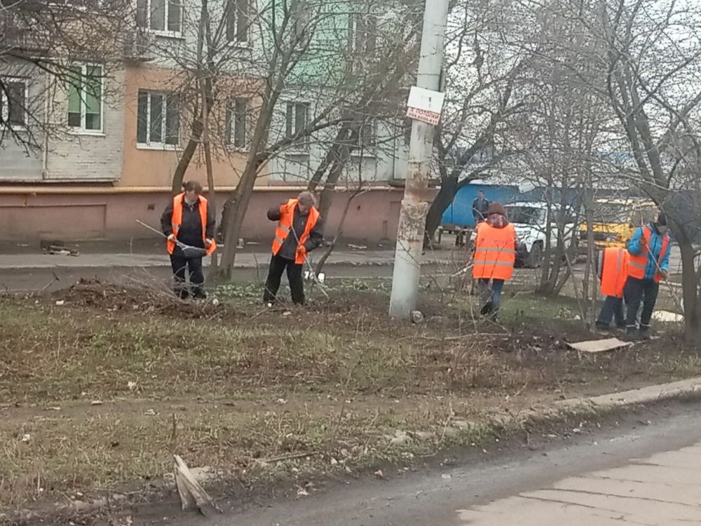 Мгновенный ответ!. Глава муниципального образования городского округа Макеевка Владислав Ключаров в своём телеграм-канале предоставил Главе Республики Денису Пушилину отчет о проведенной уборке веток, оставшихся после... Мгновенный ответ!. Глава муниципального образования городского округа Макеевка Владислав Ключаров в своём телеграм-канале предоставил Главе Республики Денису Пушилину отчет о проведенной уборке веток, оставшихся после...