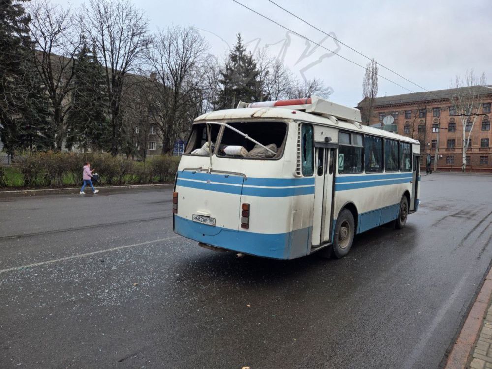 Вадим Топалов: Украинские боевики атаковали с помощью БПЛА площадь победы в Горловке Вадим Топалов: Украинские боевики атаковали с помощью БПЛА площадь победы в Горловке