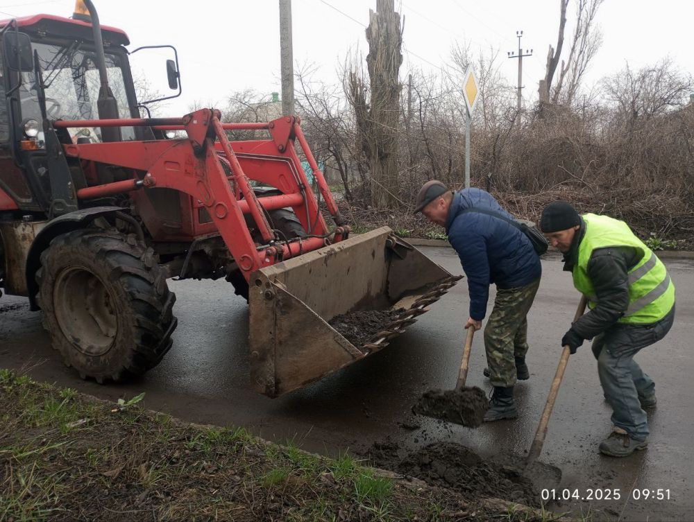 Сергей Желновач: В городском округе Дебальцево продолжаются весенние работы по благоустройству округа Сергей Желновач: В городском округе Дебальцево продолжаются весенние работы по благоустройству округа