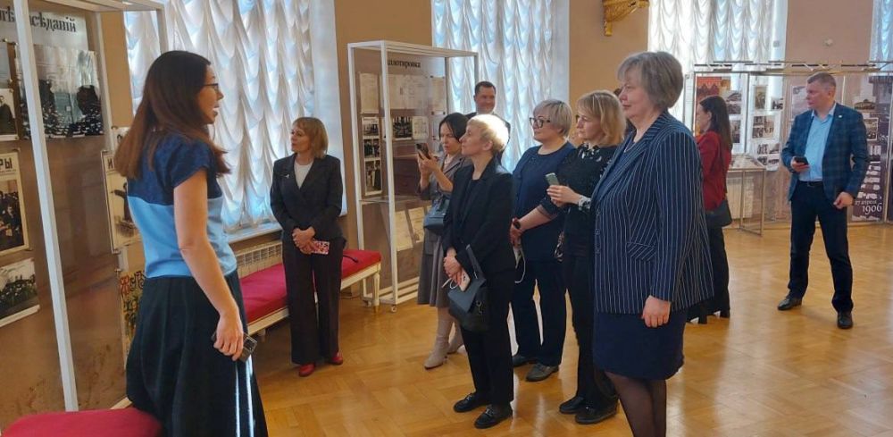 Начальник Управления занятости населения Минтруда ДНР Светлана Малахай принимает участие в IX Санкт-Петербургском Международном Форуме Труда Начальник Управления занятости населения Минтруда ДНР Светлана Малахай принимает участие в IX Санкт-Петербургском Международном Форуме Труда