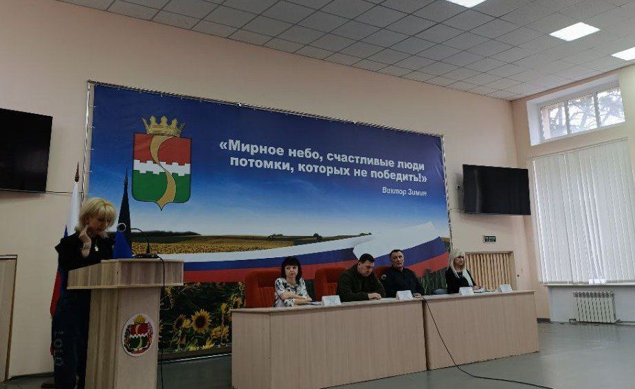Игорь Лызов: На расширенном аппаратном совещании с начальниками управлений, отделов, секторов администрации округа и руководителями учреждений рассмотрели актуальные вопросы жизнедеятельности муниципалитета Игорь Лызов: На расширенном аппаратном совещании с начальниками управлений, отделов, секторов администрации округа и руководителями учреждений рассмотрели актуальные вопросы жизнедеятельности муниципалитета
