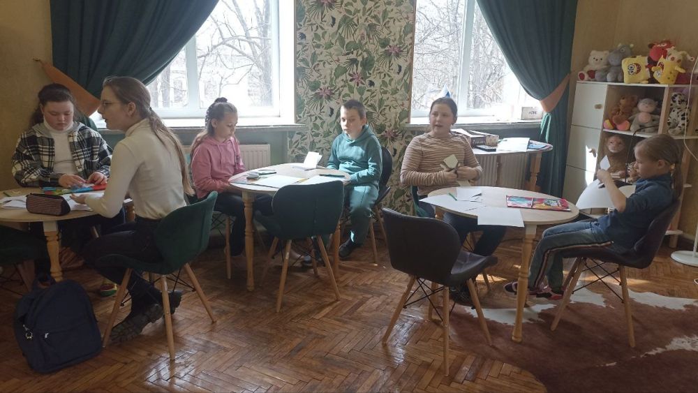 В МБУК "Златоустовский ЦНТ" состоялся творческий информационный час, посвященный Дню единения народов России и Беларуси! В МБУК "Златоустовский ЦНТ" состоялся творческий информационный час, посвященный Дню единения народов России и Беларуси!