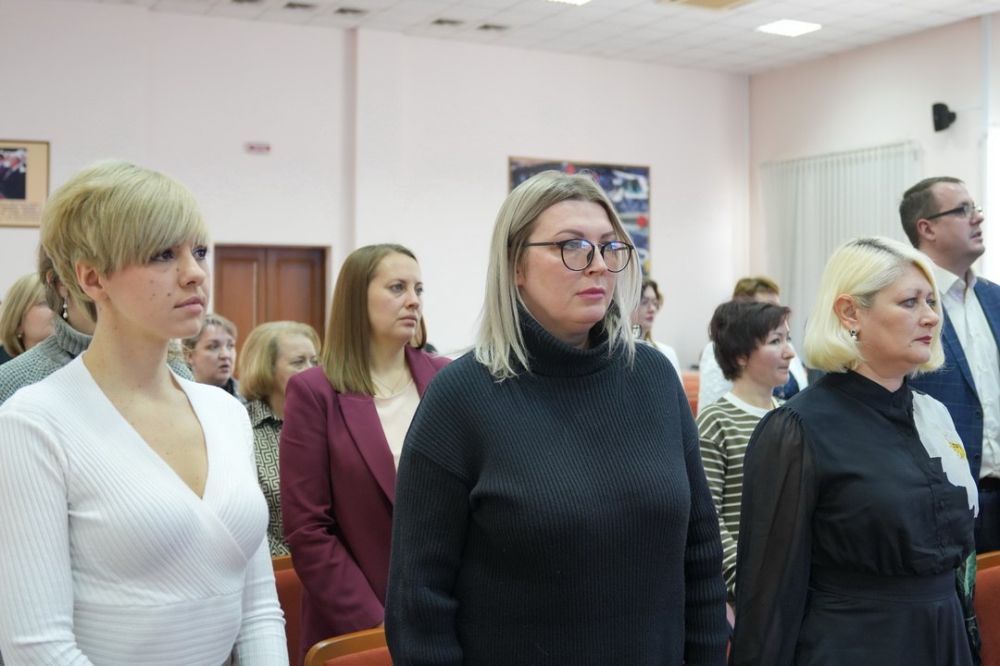 Олег Трофимов: В Министерстве образования и науки Донецкой Народной Республики состоялось торжественное награждение ведомственными наградами лучших работников образования региона Олег Трофимов: В Министерстве образования и науки Донецкой Народной Республики состоялось торжественное награждение ведомственными наградами лучших работников образования региона