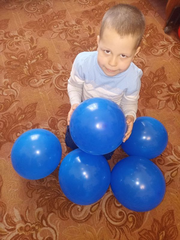Юрий Будрин: Ежегодно, 2 апреля, во всем мире проводится акция «Зажги синим» в рамках мероприятий к Всемирному дню распространения информации об аутизме Юрий Будрин: Ежегодно, 2 апреля, во всем мире проводится акция «Зажги синим» в рамках мероприятий к Всемирному дню распространения информации об аутизме