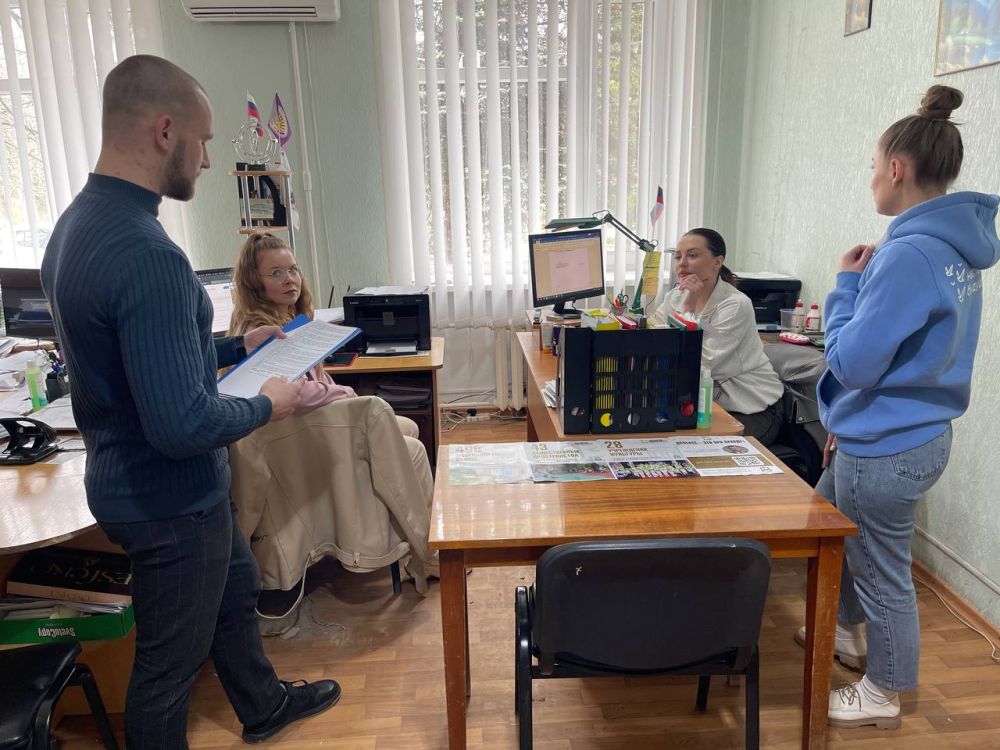 Николай Михайлов: В Старобешевском округе прошла акция «Зажги Синим» Николай Михайлов: В Старобешевском округе прошла акция «Зажги Синим»