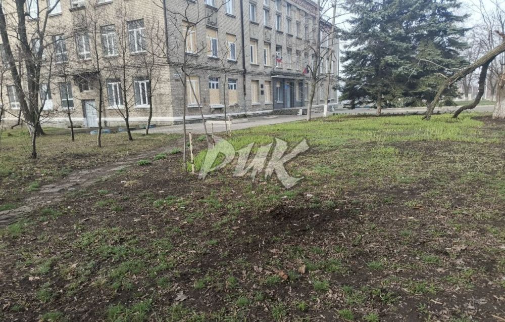 Иван Приходько: Последствия обстрела центра Горловки со стороны ВФУ кассетными снарядами сегодня утром Иван Приходько: Последствия обстрела центра Горловки со стороны ВФУ кассетными снарядами сегодня утром