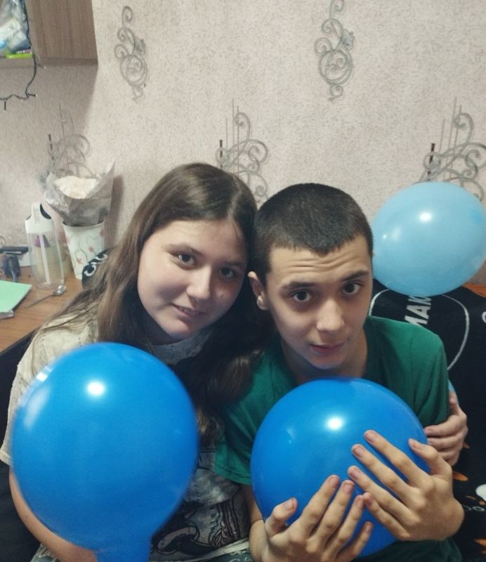 Юрий Будрин: Ежегодно, 2 апреля, во всем мире проводится акция «Зажги синим» в рамках мероприятий к Всемирному дню распространения информации об аутизме Юрий Будрин: Ежегодно, 2 апреля, во всем мире проводится акция «Зажги синим» в рамках мероприятий к Всемирному дню распространения информации об аутизме