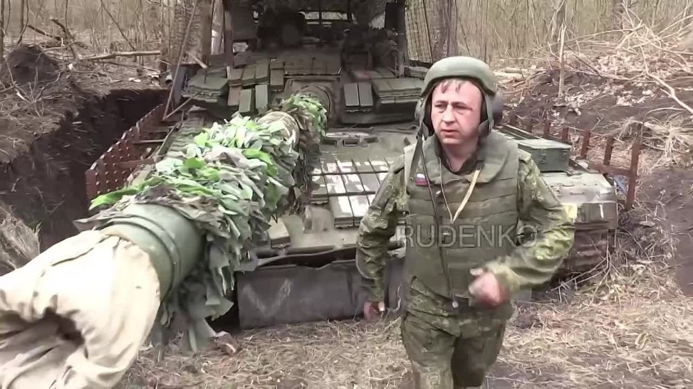 Андрей Руденко: Механик-водитель танка с позывным «Макс» 5-й танковой бригады группировки войск «Восток» взял в плен боевика ВСУ, одолев его в рукопашной схватке