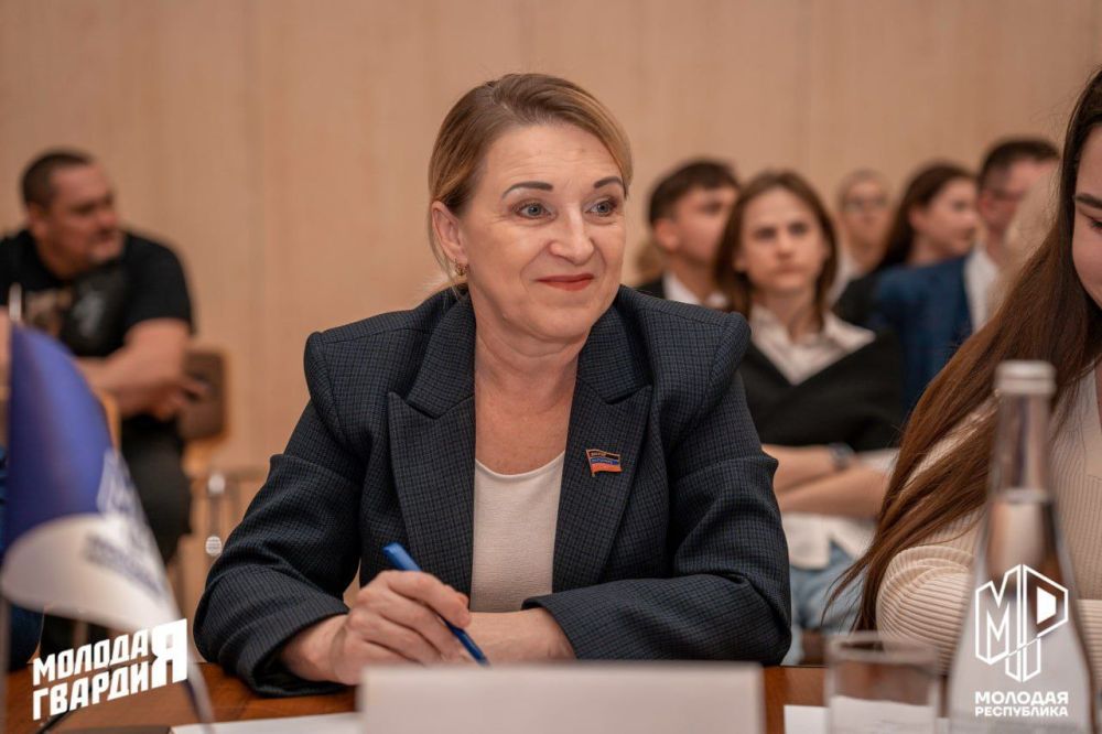Депутаты выступили в качестве жюри на полуфиналах «Лиги Ораторов» Депутаты выступили в качестве жюри на полуфиналах «Лиги Ораторов»