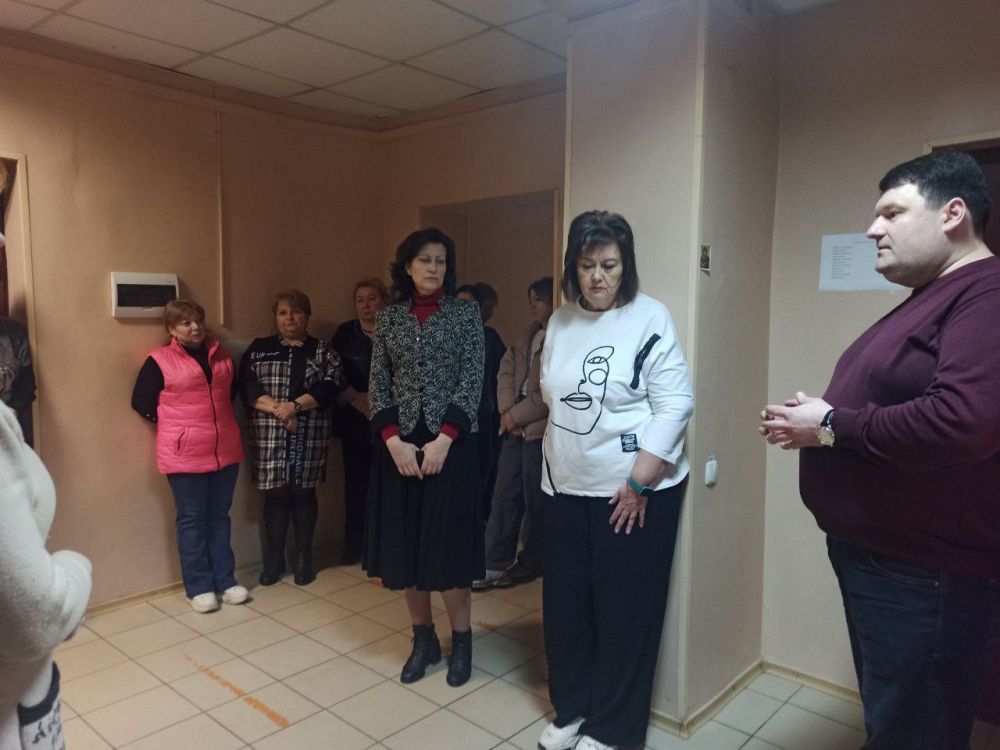 Валентин Левченко: Совместно с депутатами Донецкого городского совета Василием Гребенюком и Татьяной Шаповал провел встречу в трудовом коллективе Валентин Левченко: Совместно с депутатами Донецкого городского совета Василием Гребенюком и Татьяной Шаповал провел встречу в трудовом коллективе