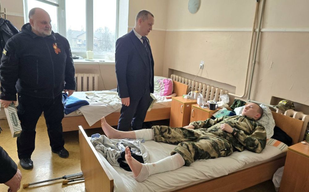 Дмитрий Огилец: Проведали бойцов проходящих лечение после ранений Дмитрий Огилец: Проведали бойцов проходящих лечение после ранений
