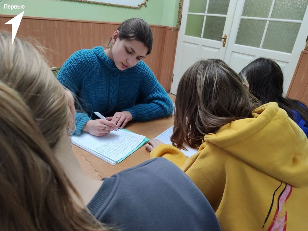 Продолжаем учиться. В школе вожатого прошло очередное занятие Продолжаем учиться. В школе вожатого прошло очередное занятие