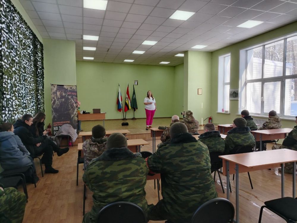 В продолжение рубрики «Женщины СВО» делимся историей, которую нам прислала Александра — волонтёр и солистка «Поющего батальона», который объездил с концертами десятки госпиталей и прифронтовых поселений В продолжение рубрики «Женщины СВО» делимся историей, которую нам прислала Александра — волонтёр и солистка «Поющего батальона», который объездил с концертами десятки госпиталей и прифронтовых поселений