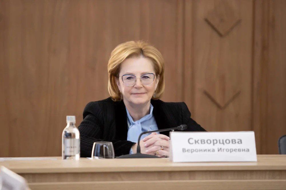 Статс-секретарь – заместитель Министра обороны РФ, председатель фонда «Защитники Отечества» Анна Цивилева провела круглый стол, на котором собрались те, кто стоял у истоков создания фонда, и герои спецоперации Статс-секретарь – заместитель Министра обороны РФ, председатель фонда «Защитники Отечества» Анна Цивилева провела круглый стол, на котором собрались те, кто стоял у истоков создания фонда, и герои спецоперации
