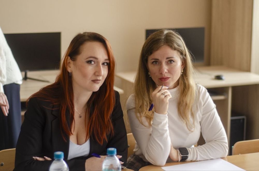 Педагог года. Подведены итоги Республиканского конкурса «Педагог года Донецкой Народной Республики» в номинации «Педагог дополнительного образования» 03 и 04 апреля состоялся очный тур регионального этапа Республиканского... Педагог года. Подведены итоги Республиканского конкурса «Педагог года Донецкой Народной Республики» в номинации «Педагог дополнительного образования» 03 и 04 апреля состоялся очный тур регионального этапа Республиканского...
