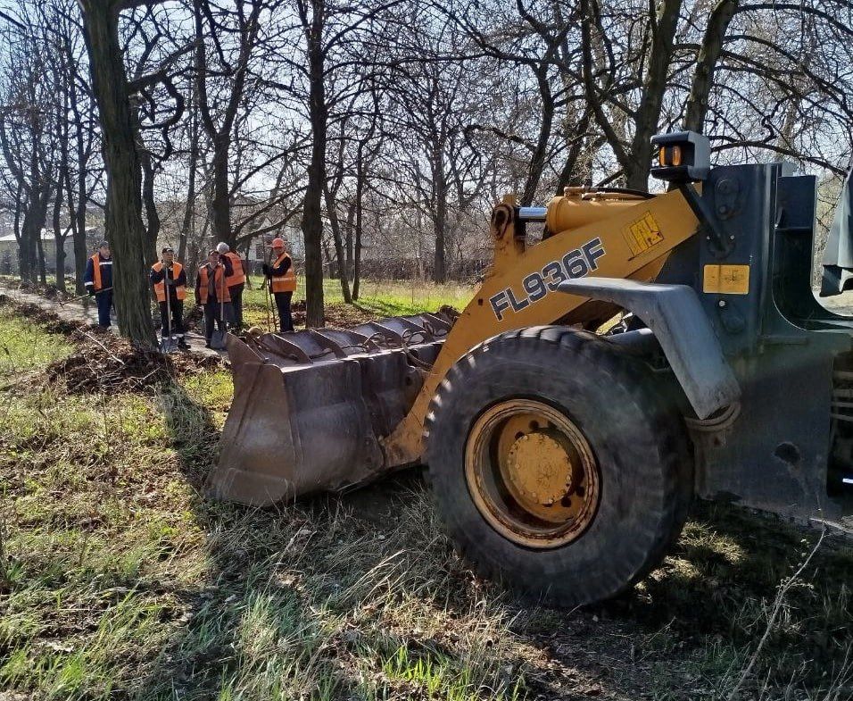 В Кировском внутригородском районе продолжаются работы в рамках двухмесячника по благоустройству В Кировском внутригородском районе продолжаются работы в рамках двухмесячника по благоустройству