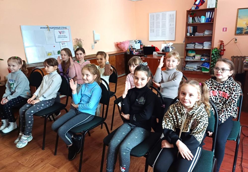 В библиотеках Снежного прошли мероприятия посвященные сказкам Андерсена В библиотеках Снежного прошли мероприятия посвященные сказкам Андерсена