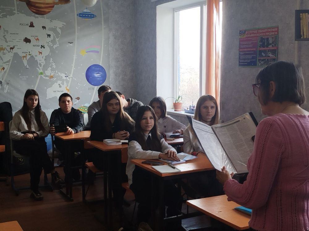 Дыхание Родины храним!. 20 марта в Школе № 15 г.о. Торез состоялась литературно-музыкальная встреча, посвященная Году Защитника Отечества и 80-летию Победы Дыхание Родины храним!. 20 марта в Школе № 15 г.о. Торез состоялась литературно-музыкальная встреча, посвященная Году Защитника Отечества и 80-летию Победы