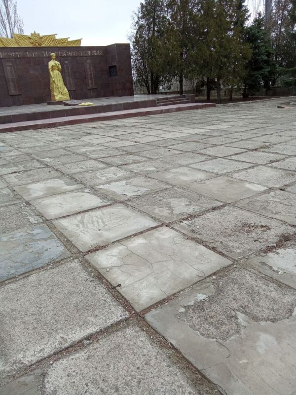 Борис Трима: Сегодня, 04.04.2025 г., в Мангушском муниципальном округе МБУ «Службой благоустройства ВЕКТОР» проведены работы по благоустройству: Борис Трима: Сегодня, 04.04.2025 г., в Мангушском муниципальном округе МБУ «Службой благоустройства ВЕКТОР» проведены работы по благоустройству: