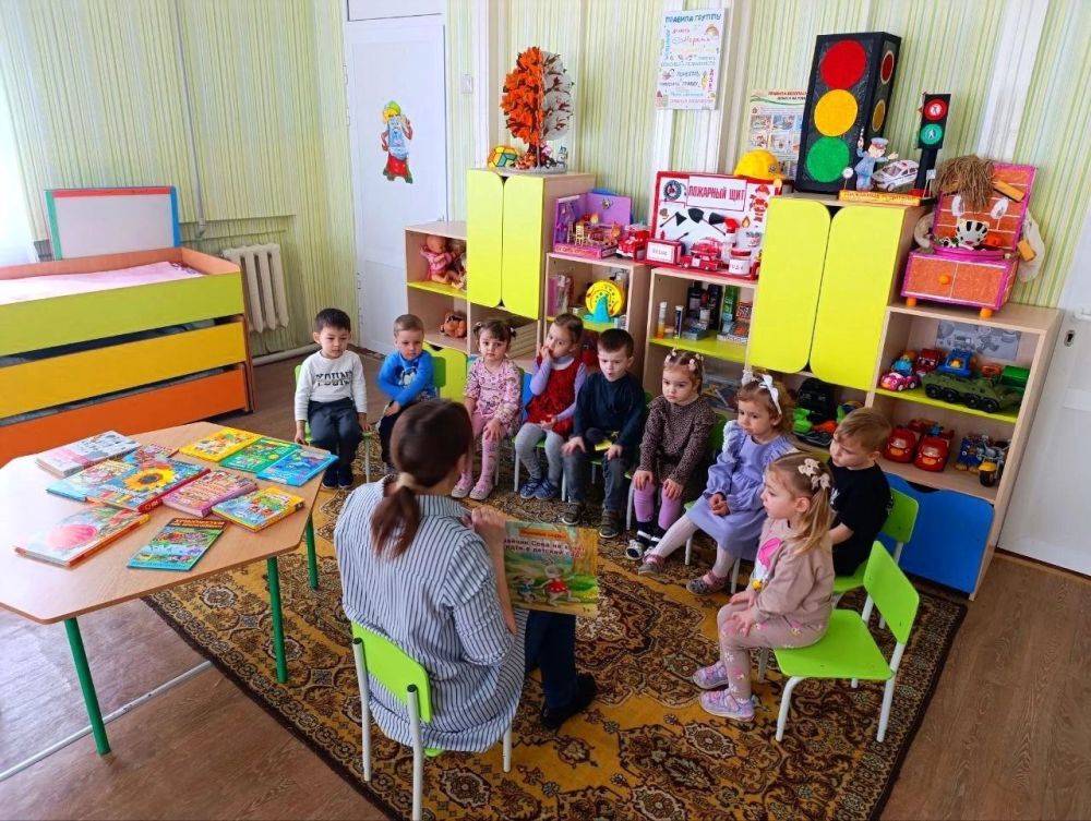 В детском саду №10 города Докучаевска во второй младшей группе В детском саду №10 города Докучаевска во второй младшей группе
