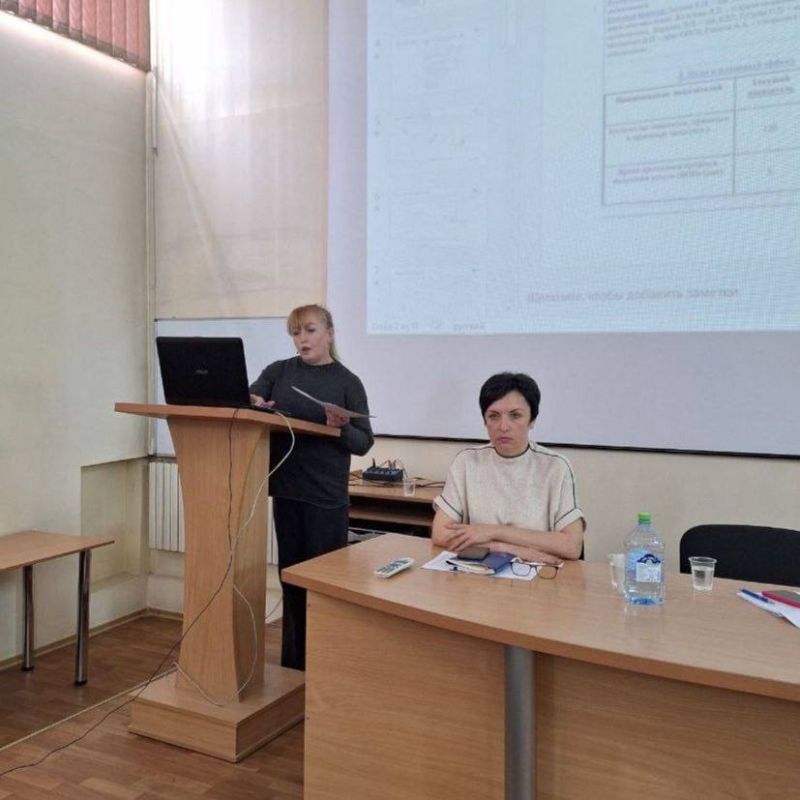 На текущей неделе в конференц-зале ГБУ ДНР «Республиканская клиническая туберкулёзная больница», состоялся день специалиста для руководителей по сестринскому, акушерскому делу На текущей неделе в конференц-зале ГБУ ДНР «Республиканская клиническая туберкулёзная больница», состоялся день специалиста для руководителей по сестринскому, акушерскому делу