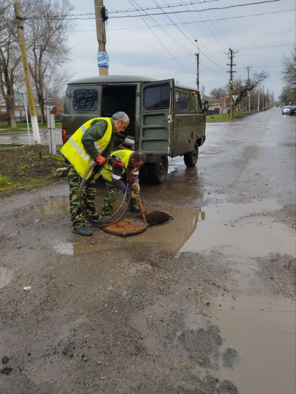 В Тельманово продолжаются работы на сетях города В Тельманово продолжаются работы на сетях города