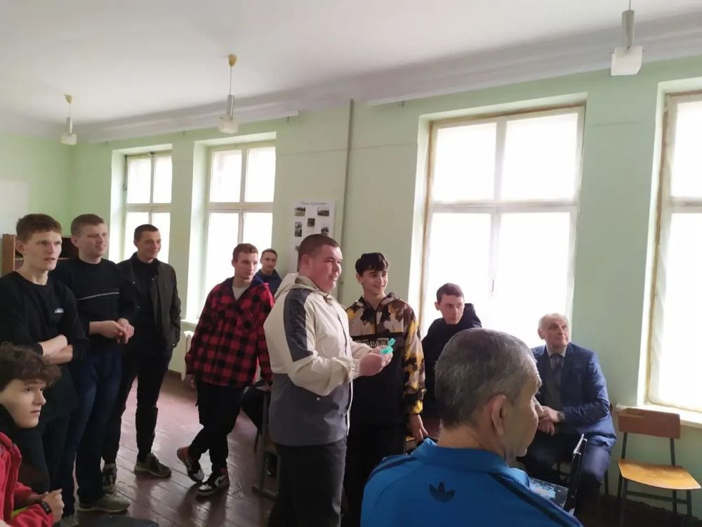 Александр Качанов: В Докучаевском политехническом техникуме прошли «Веселые старты» Александр Качанов: В Докучаевском политехническом техникуме прошли «Веселые старты»