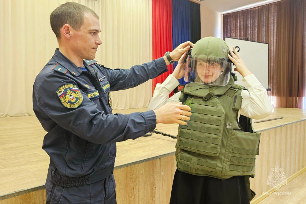 Важные уроки от МЧС России: как защитить себя от минной угрозы Важные уроки от МЧС России: как защитить себя от минной угрозы