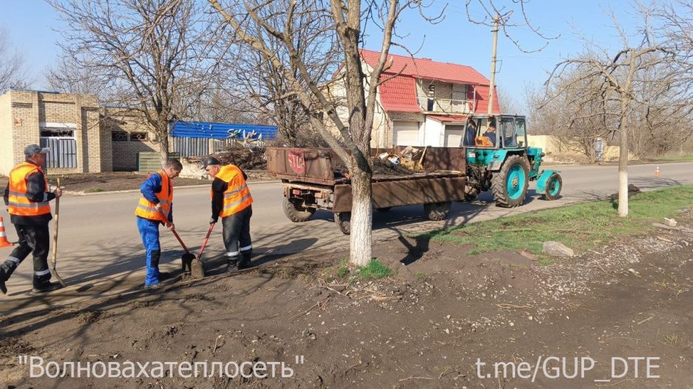 СОТРУДНИКИ ГУП ДНР «ДОНБАССТЕПЛОЭНЕРГО» ПРИСОЕДИНИЛИСЬ К ОБЩЕРЕСПУБЛИКАНСКОМУ СУББОТНИКУ СОТРУДНИКИ ГУП ДНР «ДОНБАССТЕПЛОЭНЕРГО» ПРИСОЕДИНИЛИСЬ К ОБЩЕРЕСПУБЛИКАНСКОМУ СУББОТНИКУ