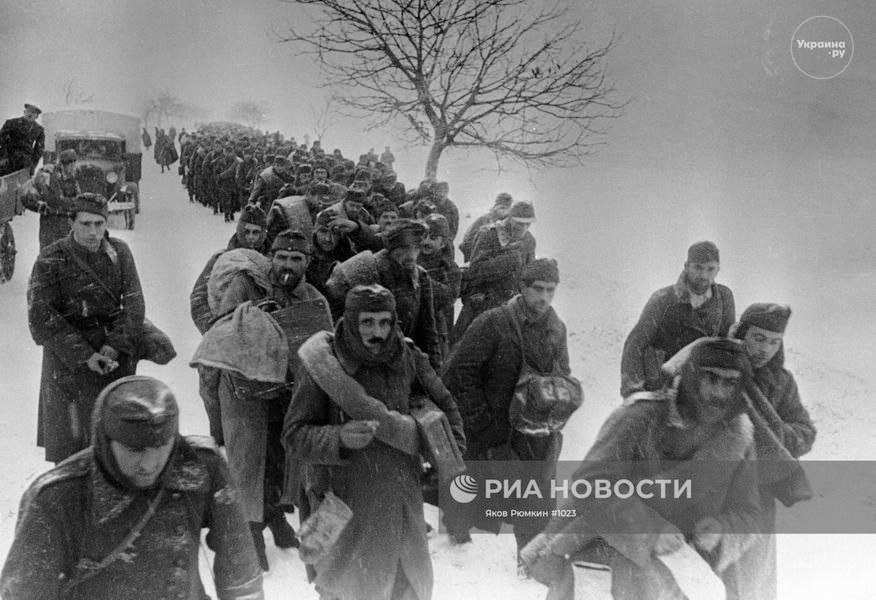 В спецпроекте «Фотоальбом Победы» мы каждый день публикуем небольшую подборку фото- и кинохроники военных лет В спецпроекте «Фотоальбом Победы» мы каждый день публикуем небольшую подборку фото- и кинохроники военных лет