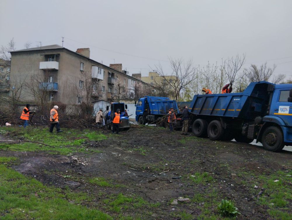 Кировский внутригородской район продолжает принимать активное участие в общереспубликанском субботнике Кировский внутригородской район продолжает принимать активное участие в общереспубликанском субботнике