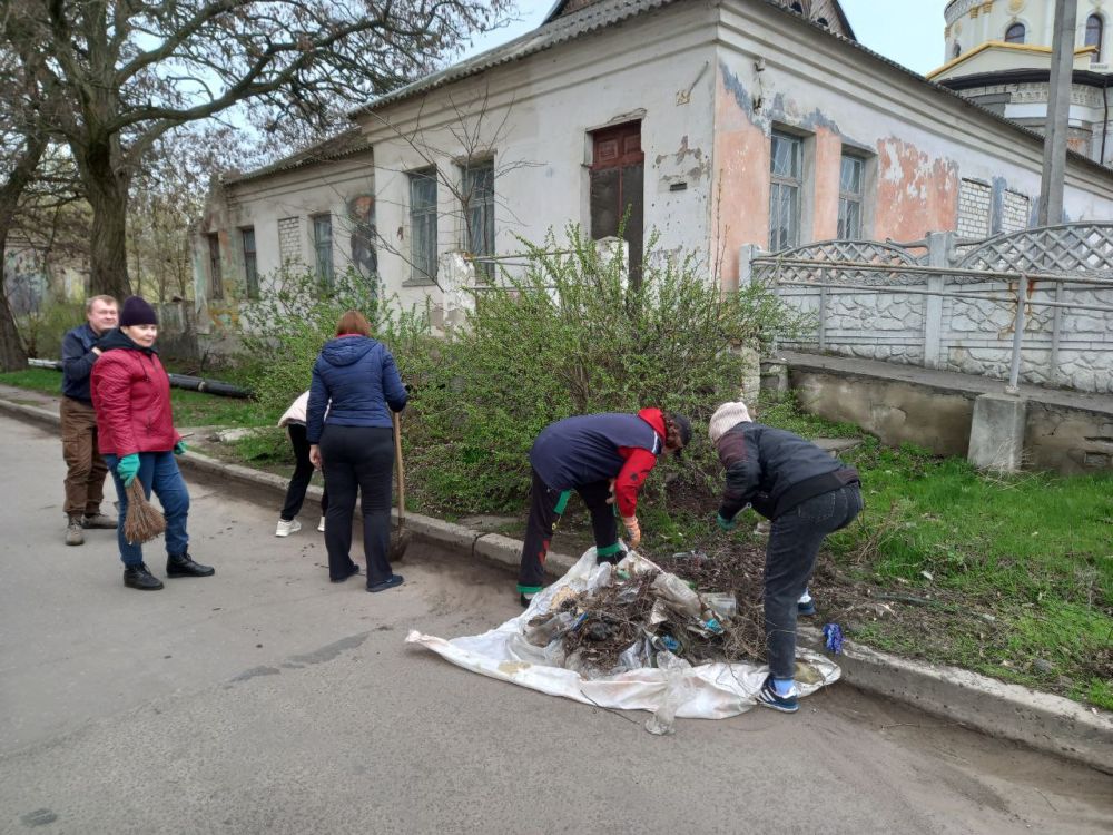 Еще фото с субботника Еще фото с субботника