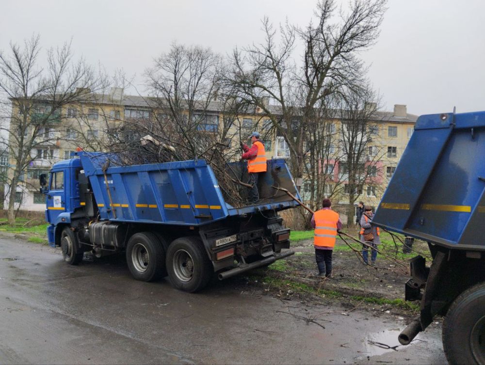 Кировский внутригородской район продолжает принимать активное участие в общереспубликанском субботнике Кировский внутригородской район продолжает принимать активное участие в общереспубликанском субботнике