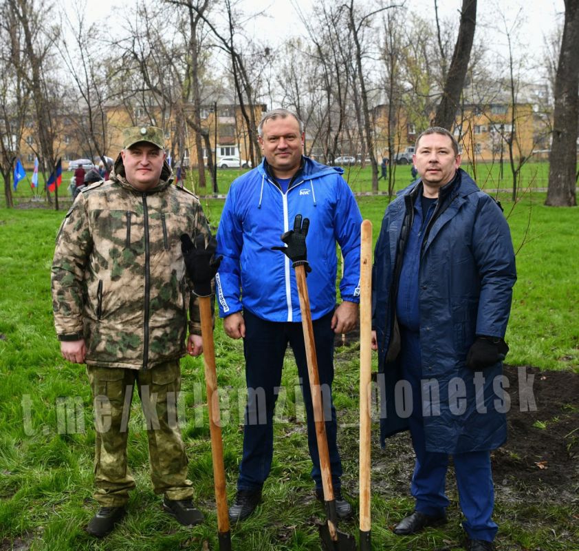 Алексей Кулемзин: Общереспубликанский субботник в Донецке состоялся! Алексей Кулемзин: Общереспубликанский субботник в Донецке состоялся!