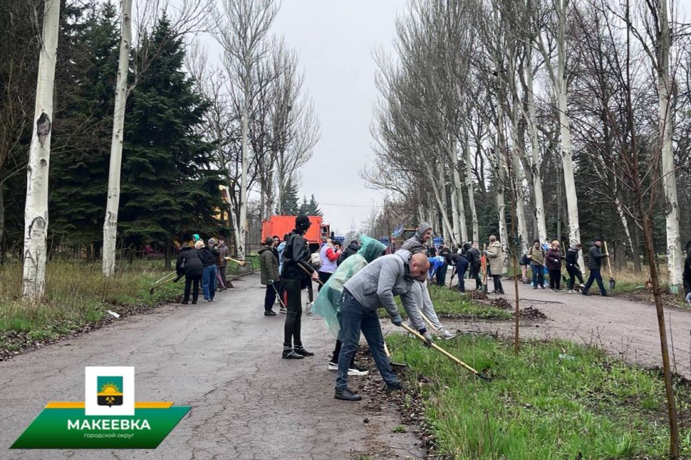 Центрально-Городской район принял участие в общереспубликанском субботнике Центрально-Городской район принял участие в общереспубликанском субботнике