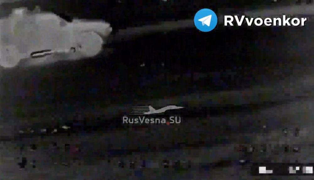 Работа операторов FPV-дронов отряда «Вега» 24-й гв. ОБрСпН по бронетехнике ВСУ на Покровском направлении Работа операторов FPV-дронов отряда «Вега» 24-й гв. ОБрСпН по бронетехнике ВСУ на Покровском направлении