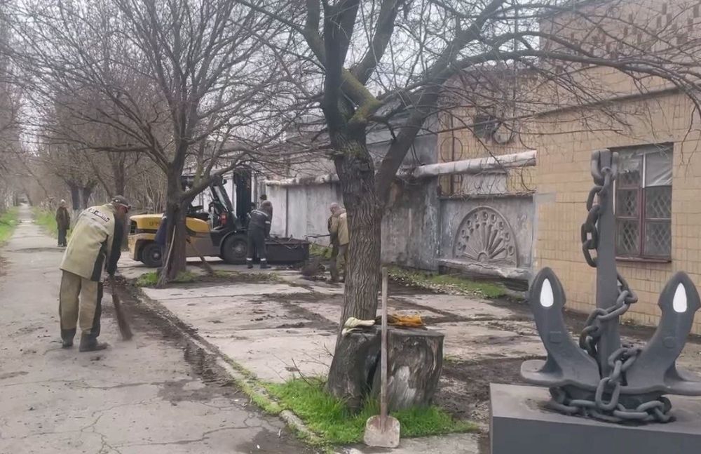 Общереспубликанский субботник прошел в "Администрации морского порта Мариуполя" и ГУП ДНР СМЭО Общереспубликанский субботник прошел в "Администрации морского порта Мариуполя" и ГУП ДНР СМЭО