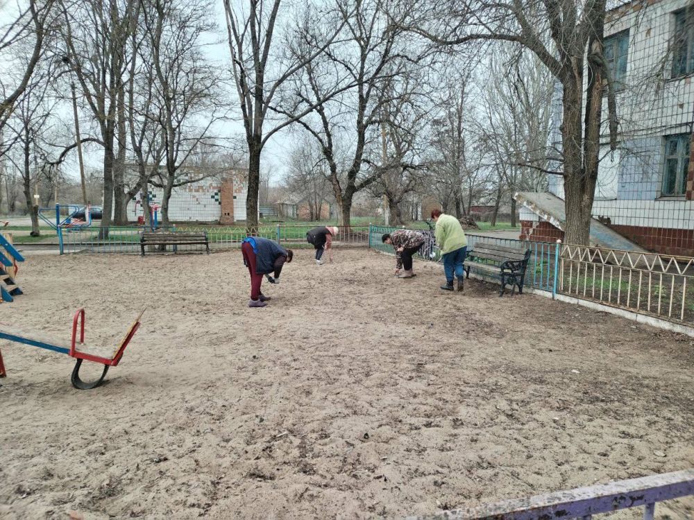 Субботник как праздник - весело и полезно! Субботник как праздник - весело и полезно!