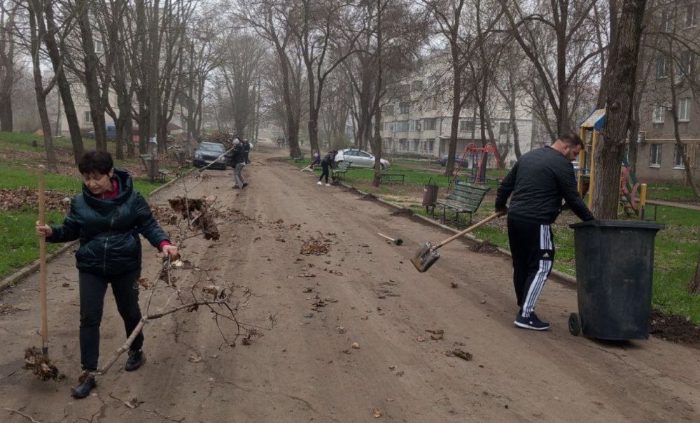 Сегодня, 5 апреля, в Приморском районе прошёл республиканский субботник Сегодня, 5 апреля, в Приморском районе прошёл республиканский субботник