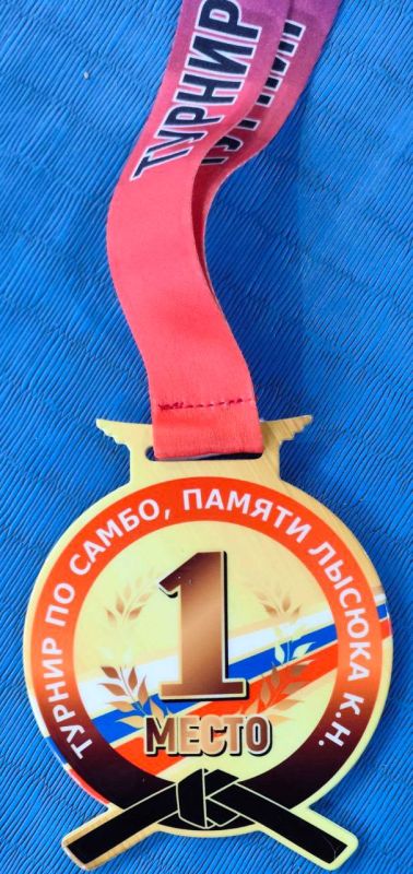 В городе Торез под эгидой Партии "Единая Россия", партийному проекту "Выбор Сильных" прошли Республиканские соревнования по борьбе самбо среди юношей и девушек 2007-2009 года рождения, посвященные памяти Кирилла Лысюка и... В городе Торез под эгидой Партии "Единая Россия", партийному проекту "Выбор Сильных" прошли Республиканские соревнования по борьбе самбо среди юношей и девушек 2007-2009 года рождения, посвященные памяти Кирилла Лысюка и...