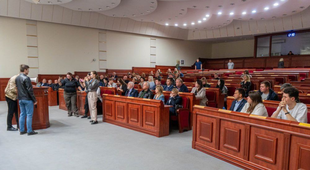 Валентина Харлашка: Депутаты Макеевского городского совета приняли участие в реконструкции провозглашения государственной самостоятельности Донецкой Народной Республики, которое было подготовлено молодежью республики Валентина Харлашка: Депутаты Макеевского городского совета приняли участие в реконструкции провозглашения государственной самостоятельности Донецкой Народной Республики, которое было подготовлено молодежью республики